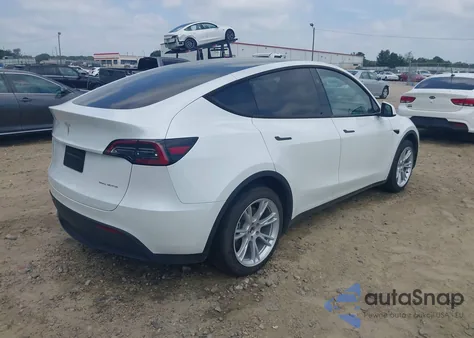 2023 Tesla Model Y Awd/Long Range Dual Motor All-Wheel Drive z USA, uszkodzony, nr VIN 7SAYGDEE8PA150850